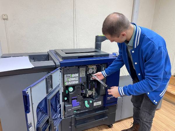    Konica Minolta