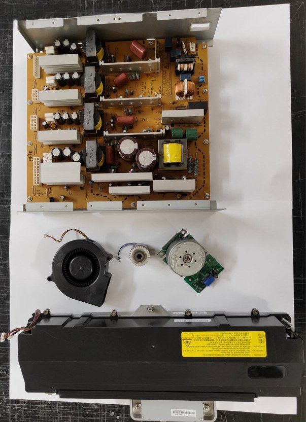 /    Konica Minolta 